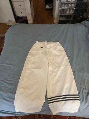 adidas White Track Pants with Black Trefoil Logo Brand New Never Worn